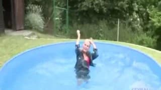 Jovem loira num fantástico POV