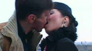 Uma hospedeira gosta de comer Uma hospedeira gosta de comer