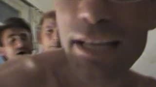 Estes três amigos gays querem se divertir