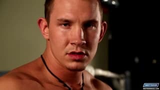 O homossexual se masturbando