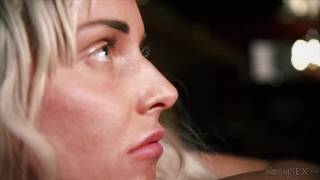 Jordan Pryce para uma cena delicada