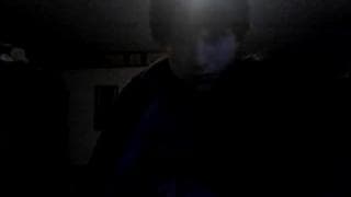 Uma cena de sexo amador em casa à noite