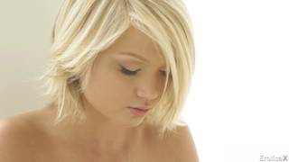 Dakota Skye está muito feliz fazendo amor