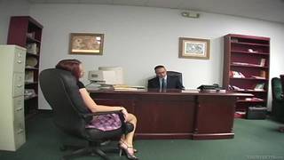 Smokie Flame soca as bolas antes de foder com ele