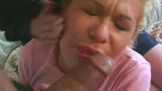 Babá goza em um ménage espontâneo