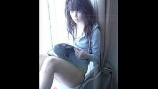 Adolescente morena se masturba com delicadeza Adolescente morena se masturba com delicadeza