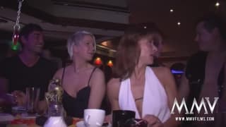 Orgia num bar em Boafoda!