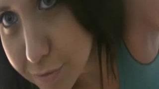 Morena toda boa sabe como se tocar !