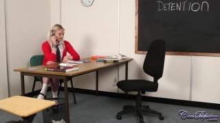 A estudante loira só quer piroca na boca A estudante loira só quer piroca na boca