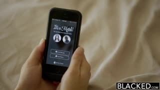 Anna Mornas uma morena com um pau preto !