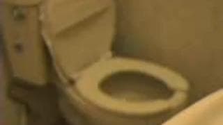 Esta gordinha matura masturba-se 