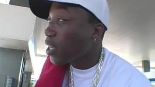 Sexo intenso no sofa com este casal  Sexo intenso no sofa com este casal