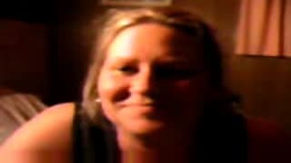 Uma Milf Amadora que gosta de chupar fundo