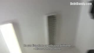 Ele fica nua e fode por dinheiro! Ele fica nua e fode por dinheiro!