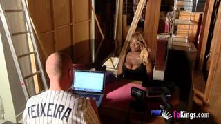 Uma buceta preenchida de esperma