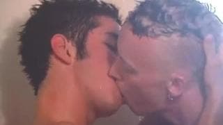 Devon Hart desfruta Roar em todos os sentidos Devon Hart desfruta Roar em todos os sentidos