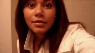 Ela dança sexy de collants para nós