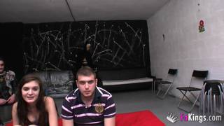 Andrea vai transar com os melhores amigos