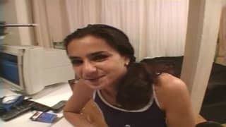 Um casting porno com uma bela puta arabe