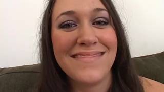 Stephanie a brincar com sextoy