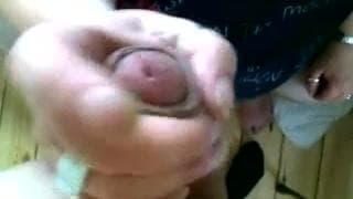 Ela tem um bom tempo fazendo ele ejacular ! Ela tem um bom tempo fazendo ele ejacular !