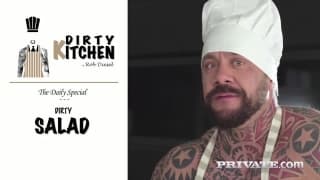 O Chef ensina como preparar uma salada safada