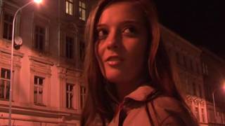 Ela quer todo ele nela e em seu rosto