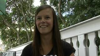 Moreninha com vontade de levar uma boa foda !