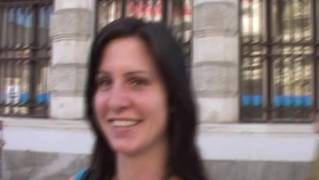 Loira chupa rola no carro!