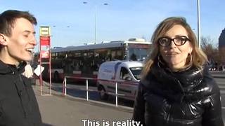 Ele encontrou uma boa prostituta madura