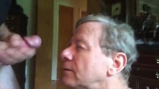 Compilação de gozadas faciais gays!