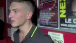 Boquete com o gostoso na casa noturna gay