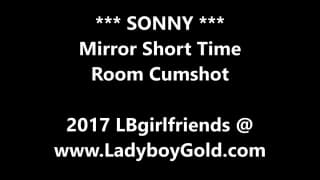 Você finalmente verá Sonny a se masturbar