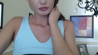 Um interessante show na webcam de Elisa