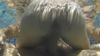 A estrela pornô Natalie Heart faz sexo na jacuzzi A estrela pornô Natalie Heart faz sexo na jacuzzi