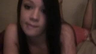 Cena amadora para uma morena bem curiosa