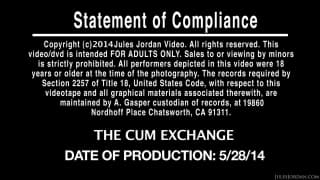 Veronica compartilha um cara com sua amiga sexy