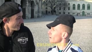 Casal gay gosta de sexo gostoso no sofá