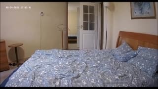 Este lindo casal fez sexo caseiro na frente de uma câmera segurança