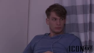 Sexo anal gostoso de homens gays jovens e cheios de tesão Sexo anal gostoso de homens gays jovens e cheios de tesão