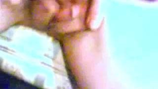 Ela brinca com a buceta e transmite Ela brinca com a buceta e transmite