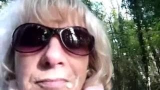 Durante uma caminhada de sábado para o campo