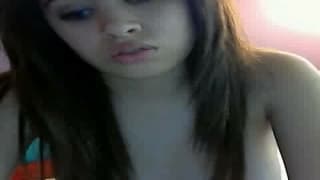 Essa mulher é muito parecida com Selena Gomez