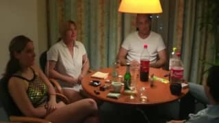 Alguns casais amadores numa festinha ardente!