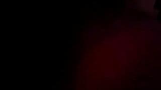 Morena que é filmada enquanto chupa pau.