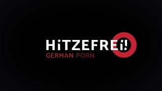 Duas MILFs alemãs lésbicas se divertem com sex-toys