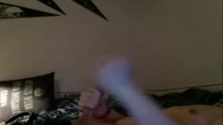 Emo transexual se masturba e ejacula. Emo transexual se masturba e ejacula.