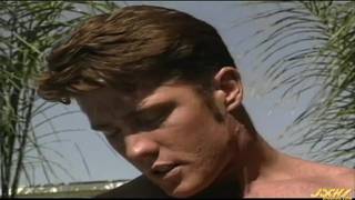 Cortar Stevens com Daryl Brock e Kirk Jensen na piscina Cortar Stevens com Daryl Brock e Kirk Jensen na piscina