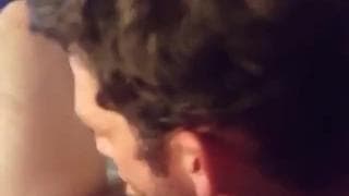 Chupar é a forma de saber se seu amigo porco gosta muito de você. Chupar é a forma de saber se seu amigo porco gosta muito de você.