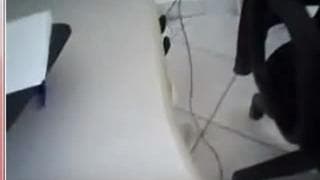 Mostrando suas grandes suculentas mamas de latina na webcam